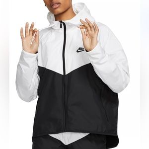 Women’s Nike Windbreaker/Bomber Jacket